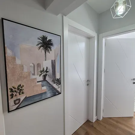 アパート Mosaic Cane 2 *