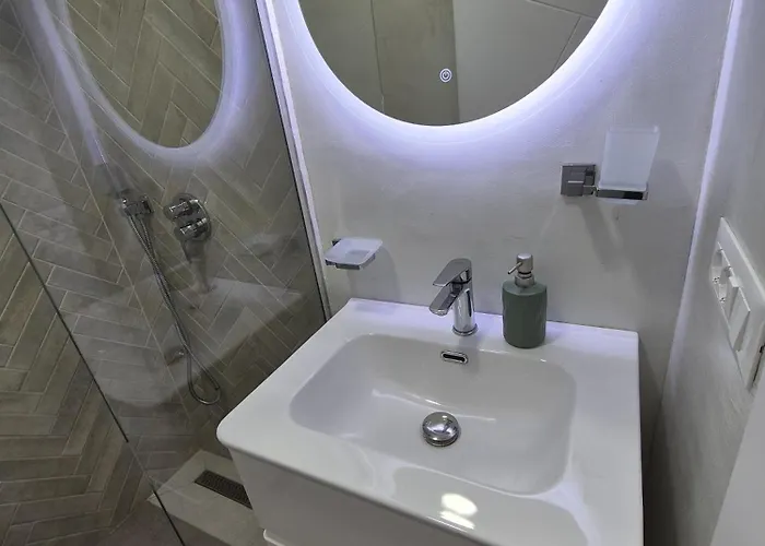 Appartement Mosaic Cane 2 *